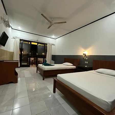 Creative Bungalow Beach Front Gili Trawangan Dış mekan fotoğraf