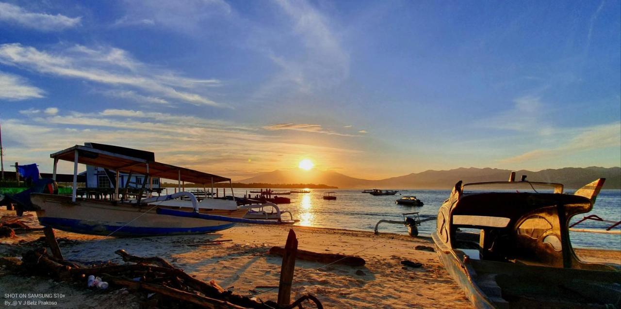 Creative Bungalow Beach Front Gili Trawangan Dış mekan fotoğraf