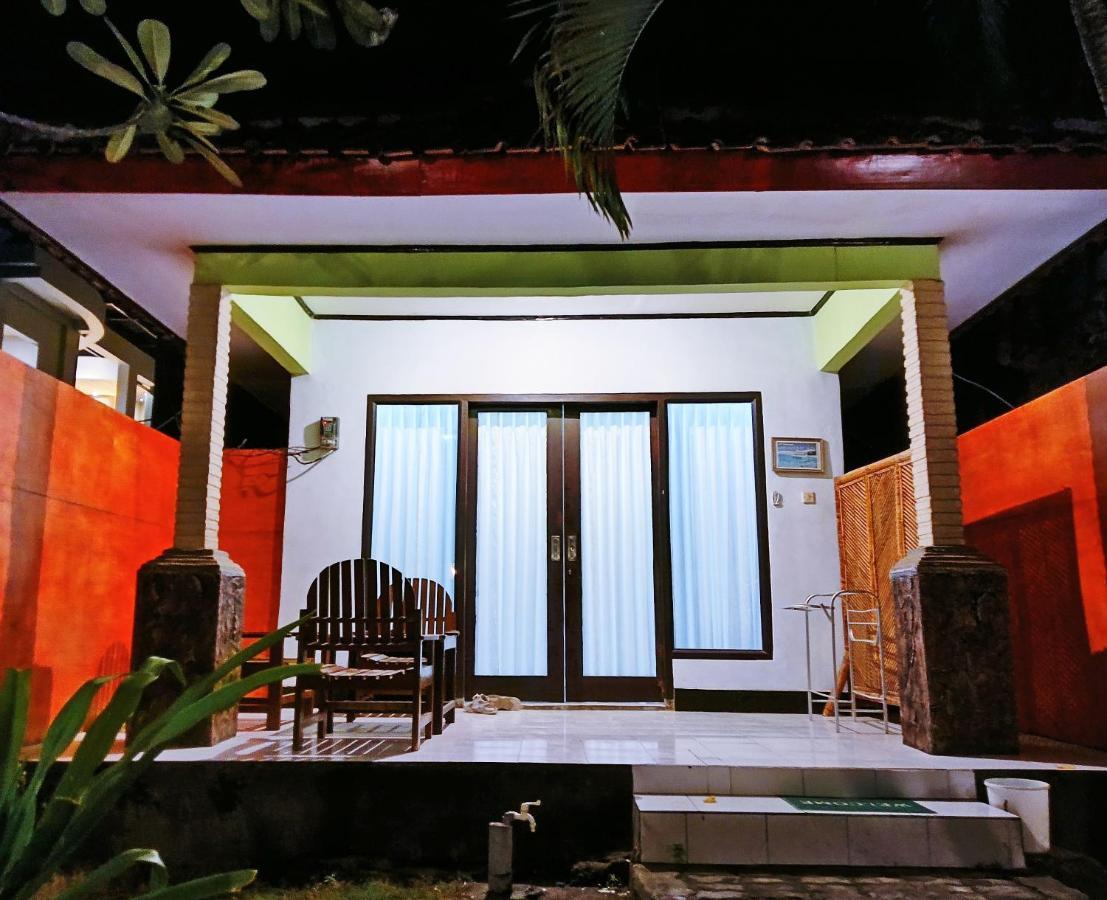 Creative Bungalow Beach Front Gili Trawangan Dış mekan fotoğraf